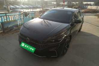 大众 帕萨特 2025款 出众款 380TSI 星空龙腾版