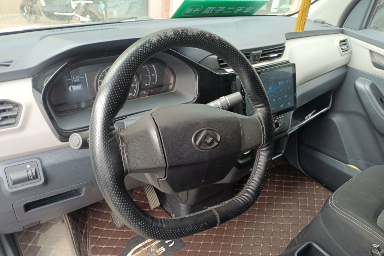 上汽大通MAXUS 大通EV30 2022款 纯电智能物流专家短轴国轩局部细节13