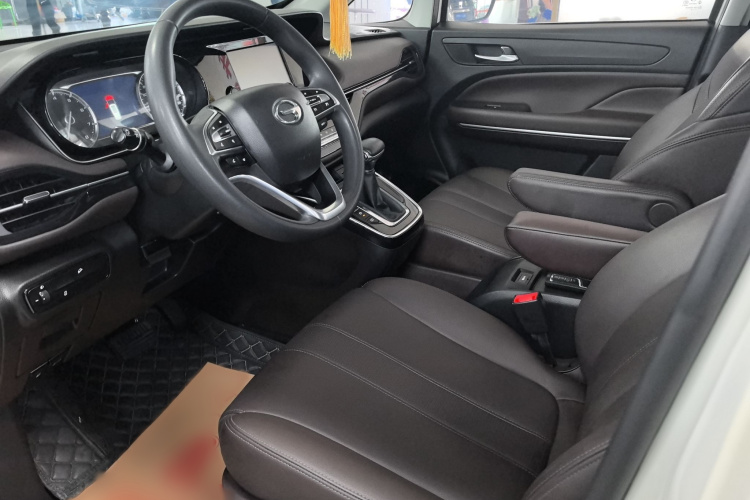 广汽传祺 传祺M6 2019款 270T 自动豪华版（七座）国V中控内饰7002