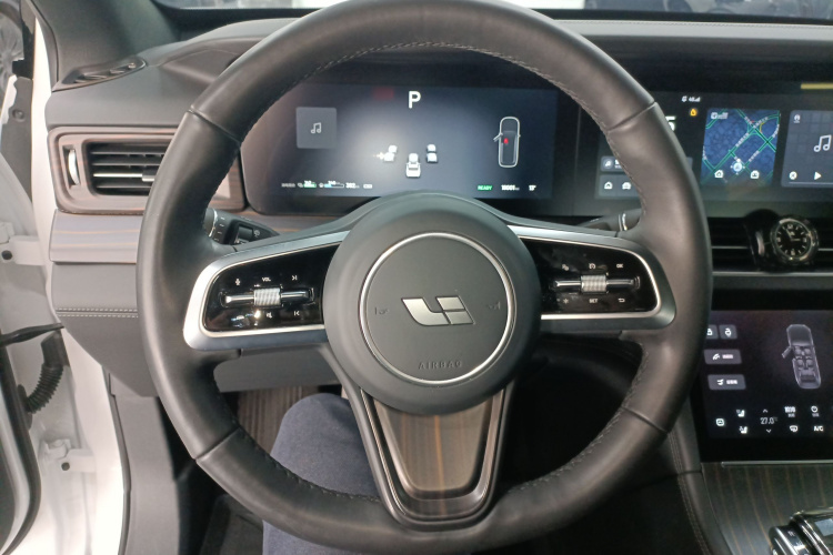 理想汽车 理想ONE 2021款 增程6座版中控内饰13