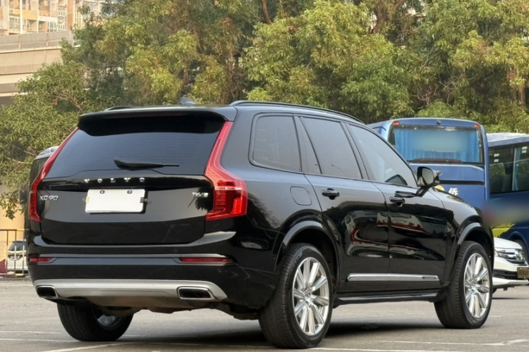 沃尔沃XC90  T6 智尊版 7座车身外观6006