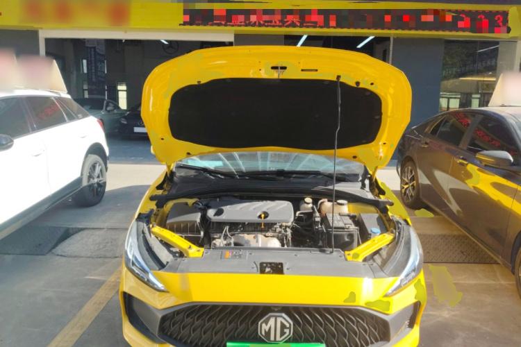 名爵 MG5 2022款 180DVVT CVT青春旗舰版机舱底盘24