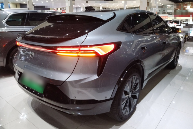 别克E4 2023款 GS版车身外观7