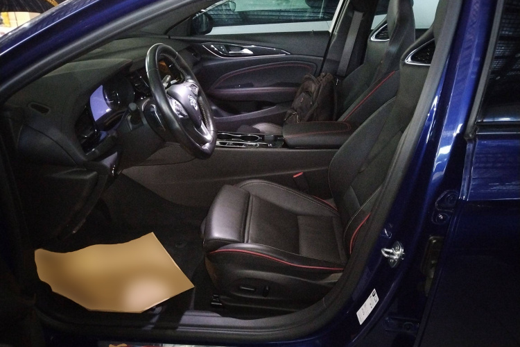 别克 君威 2020款 GS 28T 精英型中控内饰19