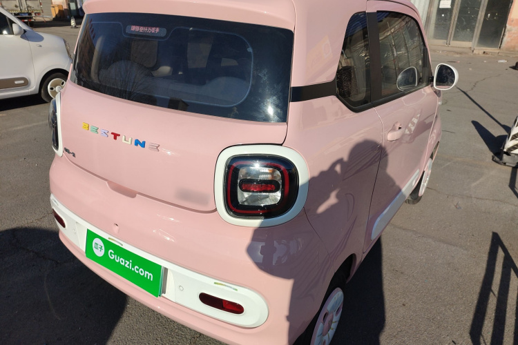 奔腾小马 2025款 222km 闪电马车身外观7