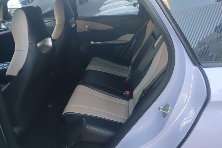 比亚迪 海豚 2023款 420km 时尚版中控内饰21