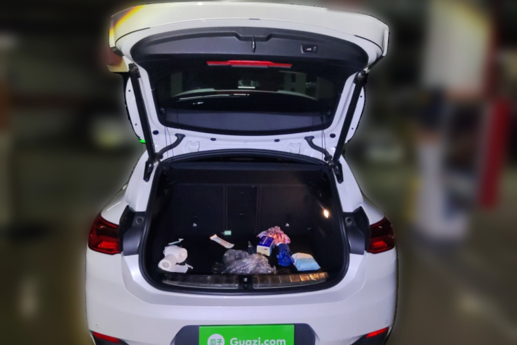 宝马X2 2020款 sDrive25i 领先型M越野套装中控内饰23