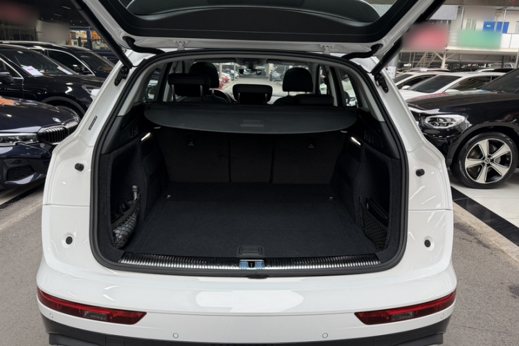 奥迪Q5L 2023款 40T 时尚致雅型局部细节23