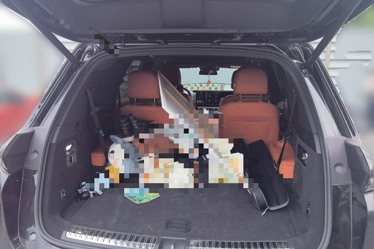 理想汽车 理想L8 2023款 Pro局部细节23