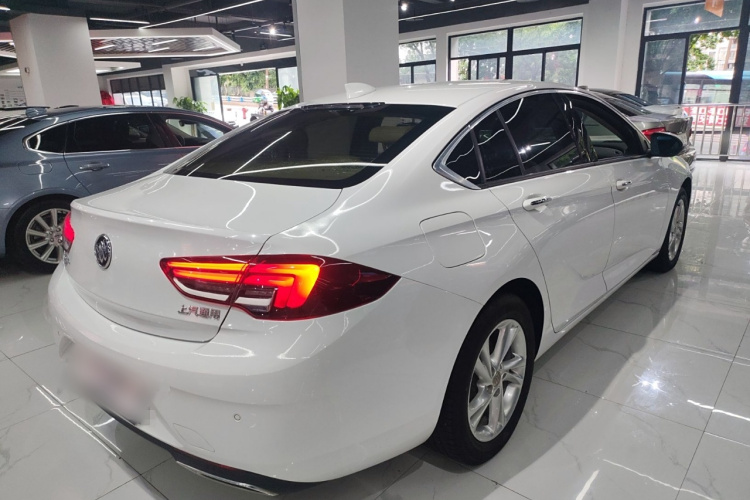 别克 君威 2020款 552T 精英型车身外观7