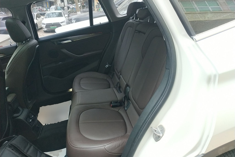 宝马X1 2018款 xDrive20Li 豪华型中控内饰21
