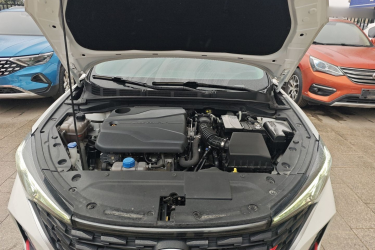 长安 逸动 2022款 PLUS 蓝鲸NE 1.4T GDI DCT尊贵版局部细节24