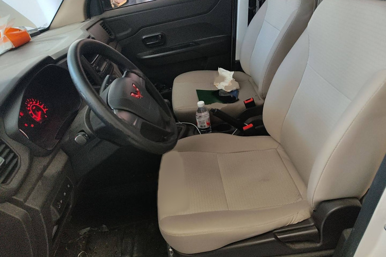 五菱汽车 五菱宏光V 2022款 1.5L劲取版液压助力LAR局部细节19