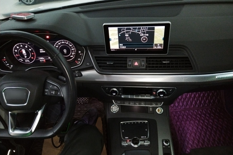 奥迪Q5L 2020款 45 TFSI 尊享运动型中控内饰12