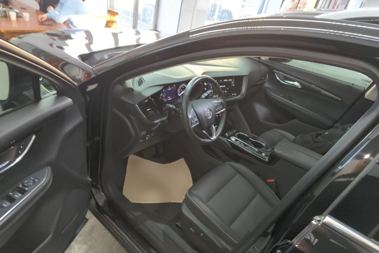 别克 2022款 改款 昂科威Plus 552T 五座豪华型中控内饰20