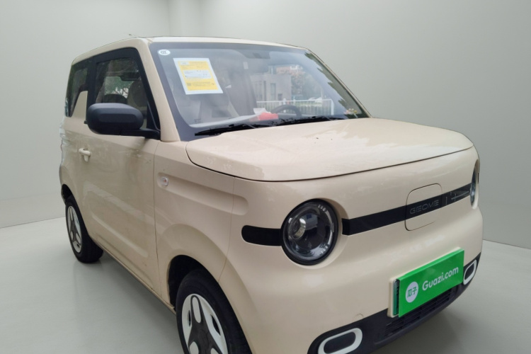 吉利银河 熊猫 2025款 210km 元气熊车身外观3