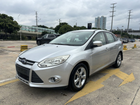 福特 福克斯 2012款 三厢 1.6L 自动风尚型