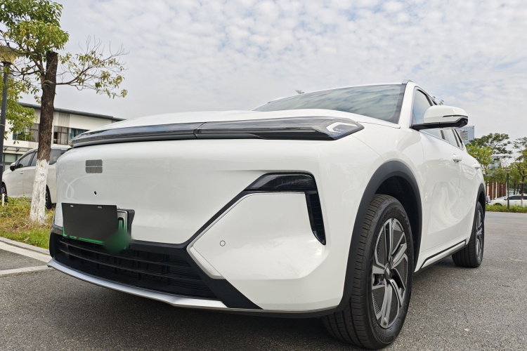 吉利银河 银河星舰7 EM-i 2025款 120km 探索+版车身外观6004