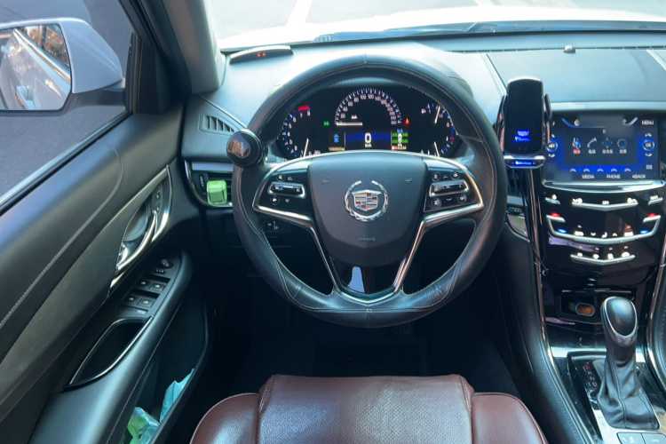 凯迪拉克ATS-L 2014款 25T 舒适型中控内饰7006