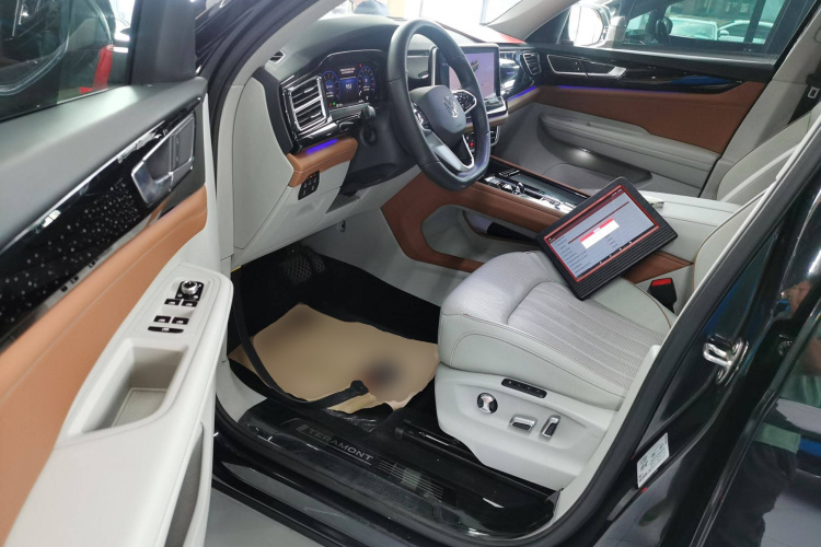 大众 途昂 2021款 330TSI 两驱尊崇豪华版局部细节19