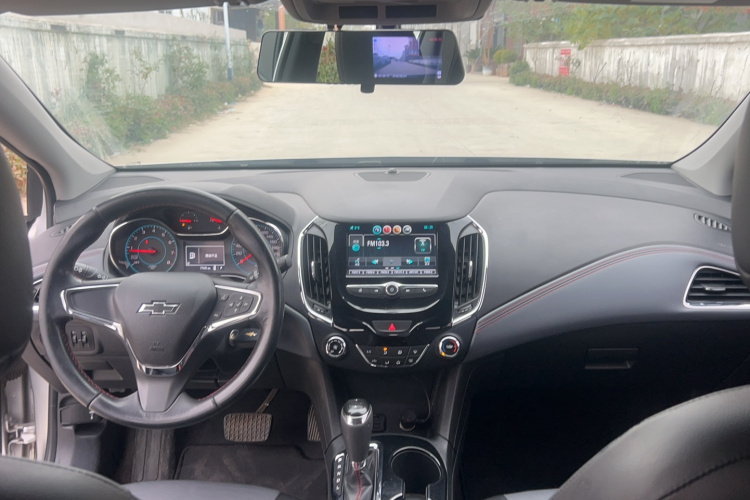 雪佛兰 科鲁兹 2018款 Redline 320 自动炫锋都市版中控内饰7004