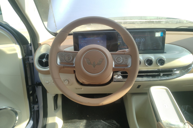 五菱汽车 五菱缤果 2025款 333km 悦享款中控内饰13