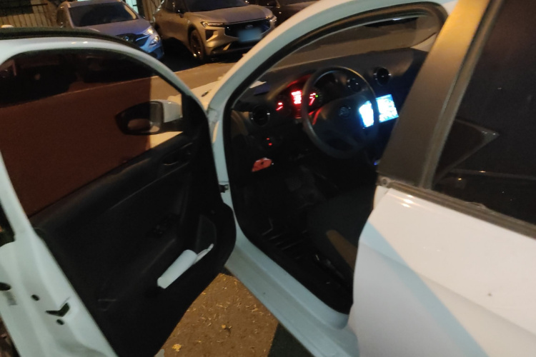 大众 捷达 2017款 1.5L 自动时尚型中控内饰20