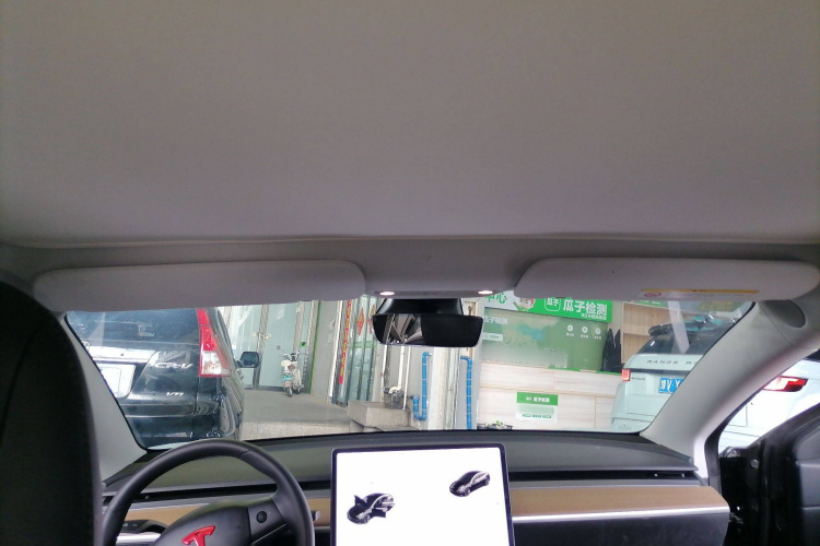 特斯拉 Model 3 2019款 标准续航后驱升级版局部细节22