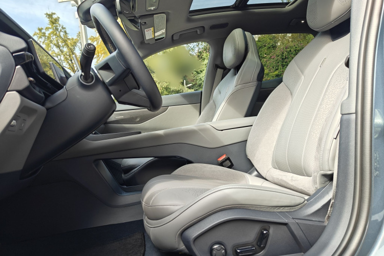 领克07 2024款 EM-P 126长续航 Ultra中控内饰7002