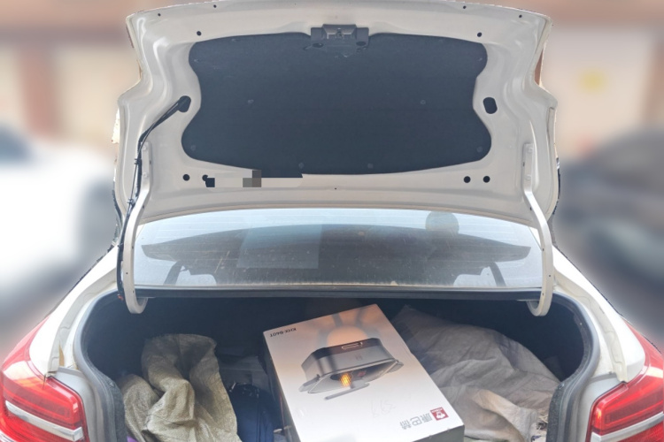 丰田 威驰 2019款 1.5L 手动创行版中控内饰23