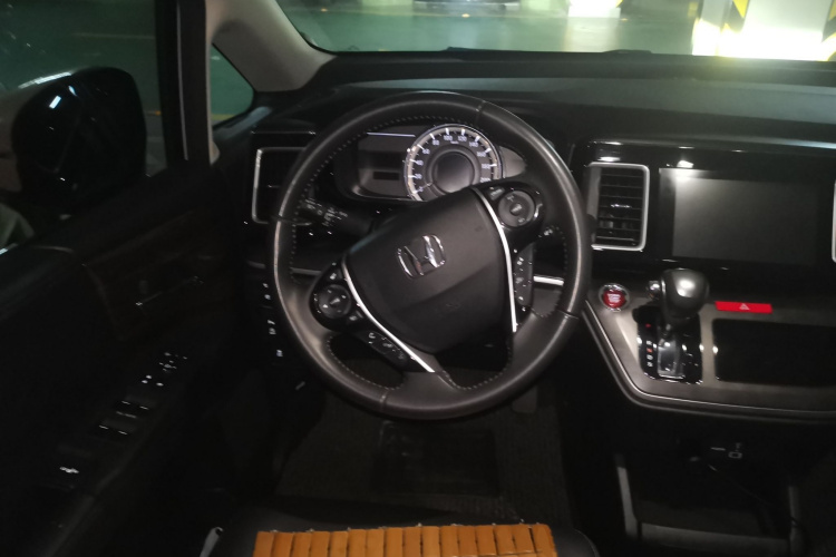 本田 艾力绅 2016款 2.4L 豪华版局部细节13