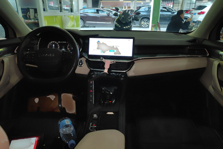 领克06 2023款 Remix 1.5T Shero中控内饰7002