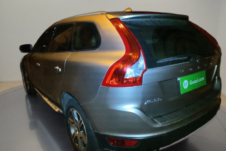 沃尔沃XC60(进口) 2012款 T6 AWD舒适版车身外观5