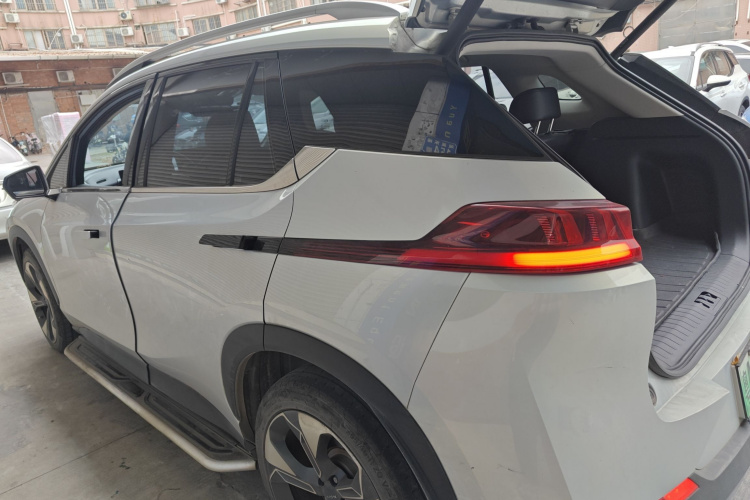 埃安 AION V 2021款 Plus 80 智享科技版 三元锂车身外观6003