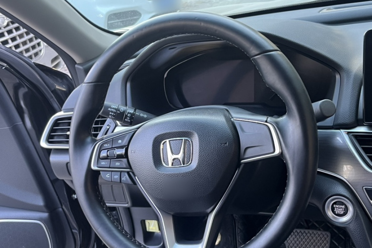 本田 雅阁 2022款 260TURBO 豪华版中控内饰7005