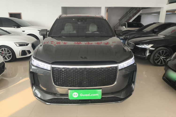 理想汽车 理想ONE 2020款 增程6座版车身外观2