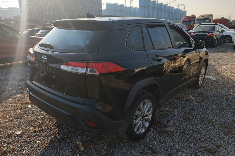 丰田 锋兰达 2022款 2.0L CVT精英版车身外观6005