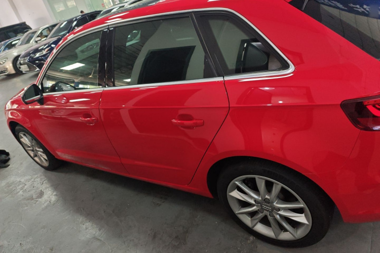 奥迪A3 2014款 Sportback 35 TFSI 自动舒适型车身外观4