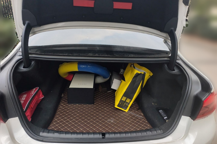 宝马5系 2020款 530Li 领先型 豪华套装中控内饰23