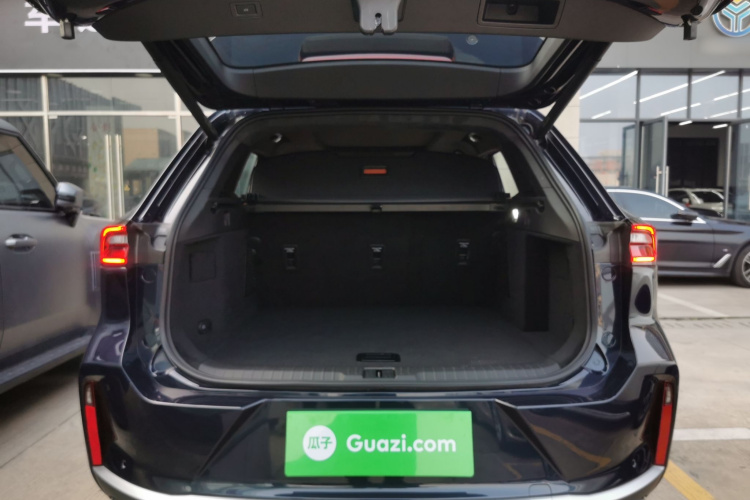 星途凌云 2025款 300T 两驱星耀版机舱底盘23