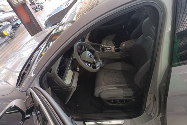 腾势N7 2023款 长续航性能版中控内饰19