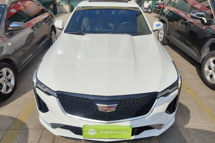 凯迪拉克CT4 2020款 28T 精英型车身外观2