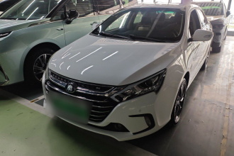 比亚迪 秦新能源 2017款 1.5T 尊贵型