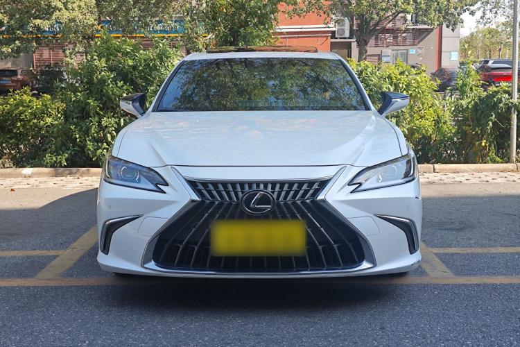 雷克萨斯ES 2023款 200 豪华版车身外观6001