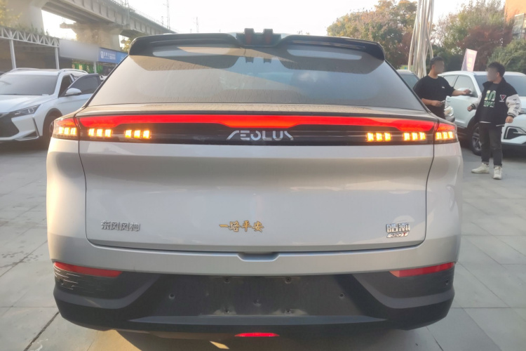 东风风神 皓瀚 2024款 荣耀版 1.5T 时尚型车身外观6