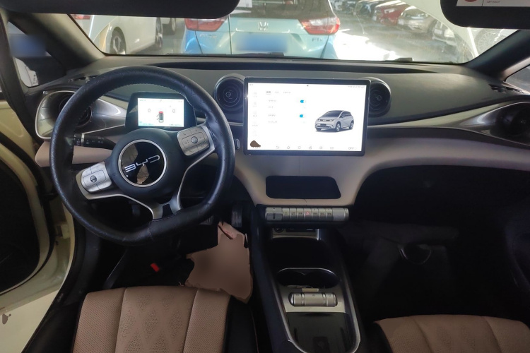 比亚迪 海豚 2024款 荣耀版 420km 时尚版中控内饰12