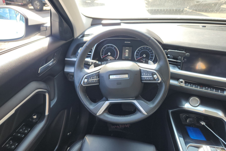 哈弗H6 2017款 红标 2.0T 自动两驱智尚型中控内饰13