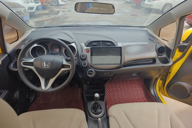 本田 飞度 2011款 1.5L 手动豪华版中控内饰7004