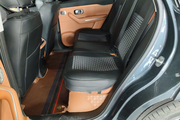 零跑汽车 零跑C10 2026款 605悦享版中控内饰21