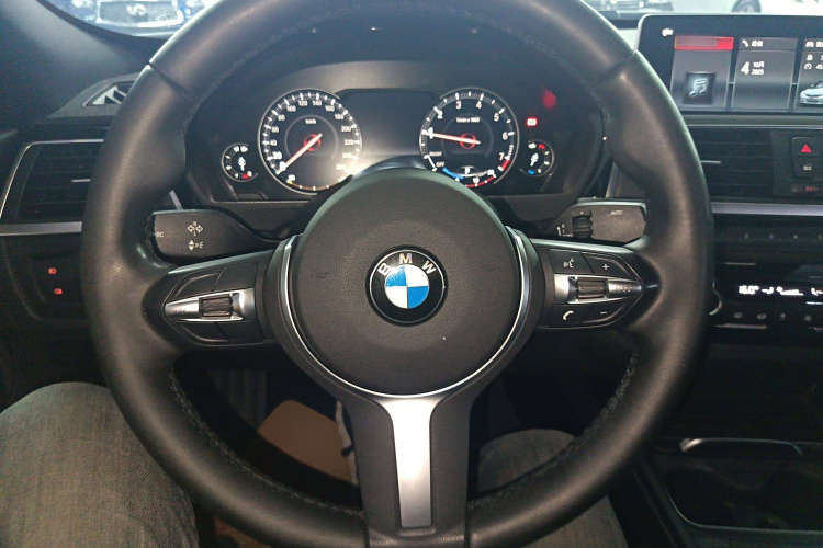 宝马3系GT 2019款 320i M运动套装局部细节13